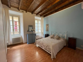 Charming apartment in the Historic centre- spacious and relaxing